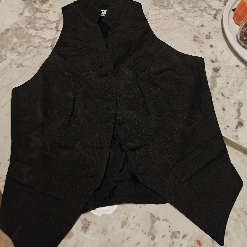 Black Brocade Vest - Picture 4 of 6